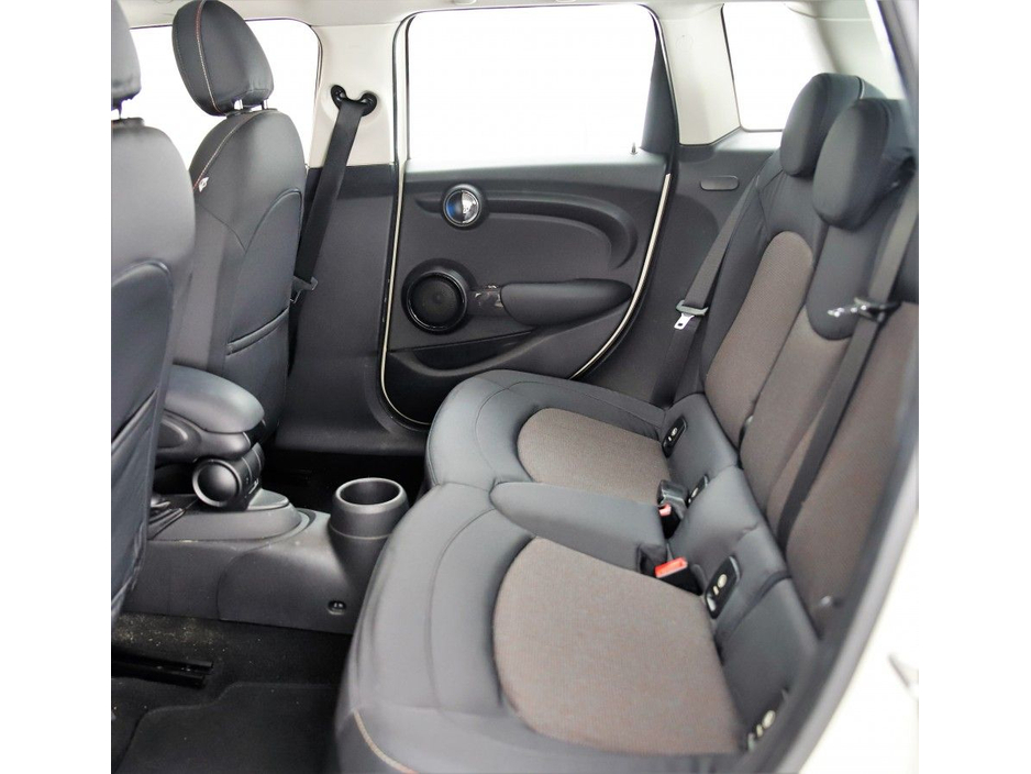 2016 MINI Hatch 1.5 AUTO 5DR *1 YEARS WARRANTY* €14,990