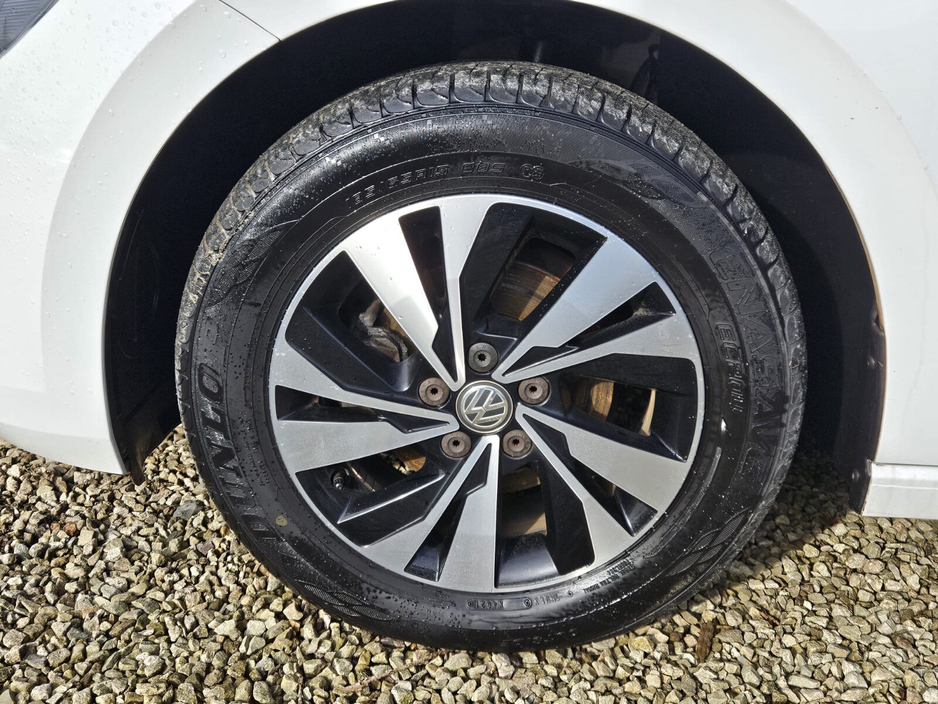 2019 Volkswagen Polo - image 30