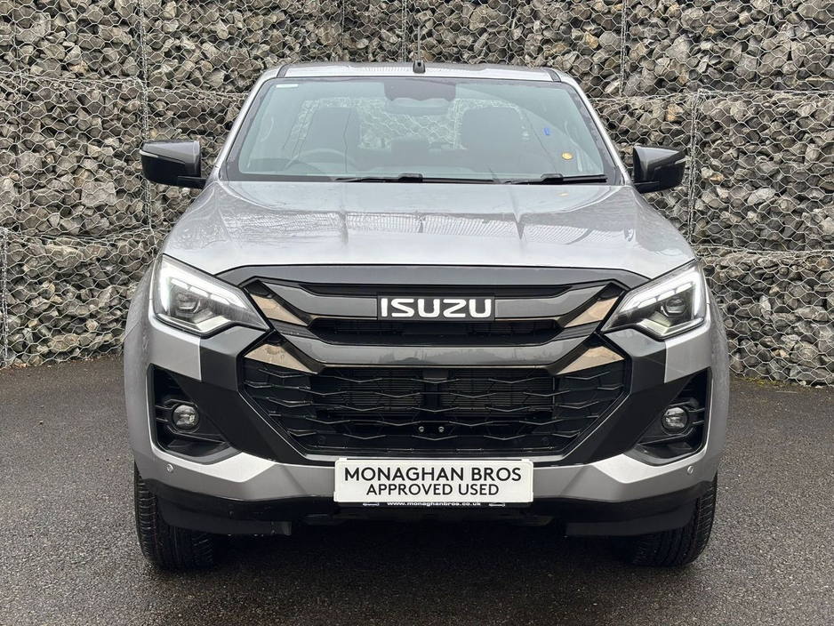 2025 Isuzu D-MAX V-CROSS AUTO DCB €49,789