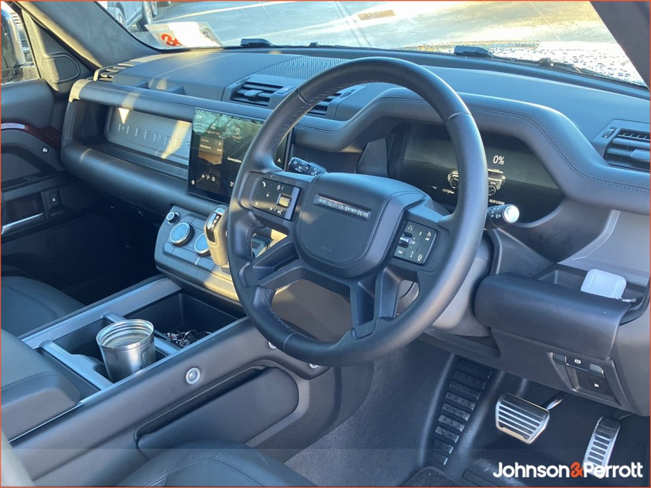 2025 Land Rover Defender - image 17