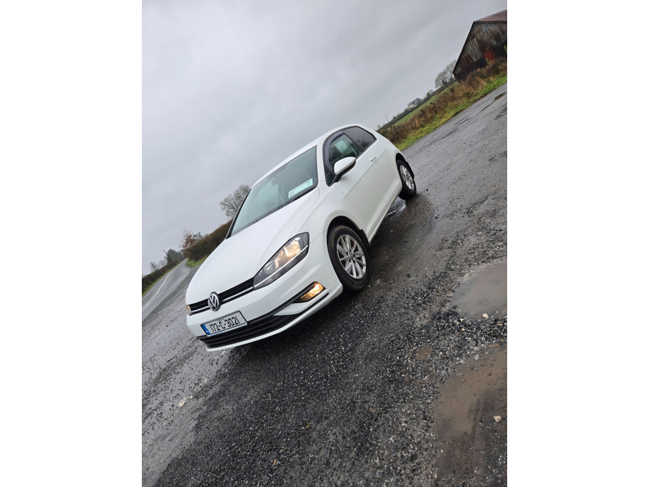 2017 Volkswagen Golf  €10,500