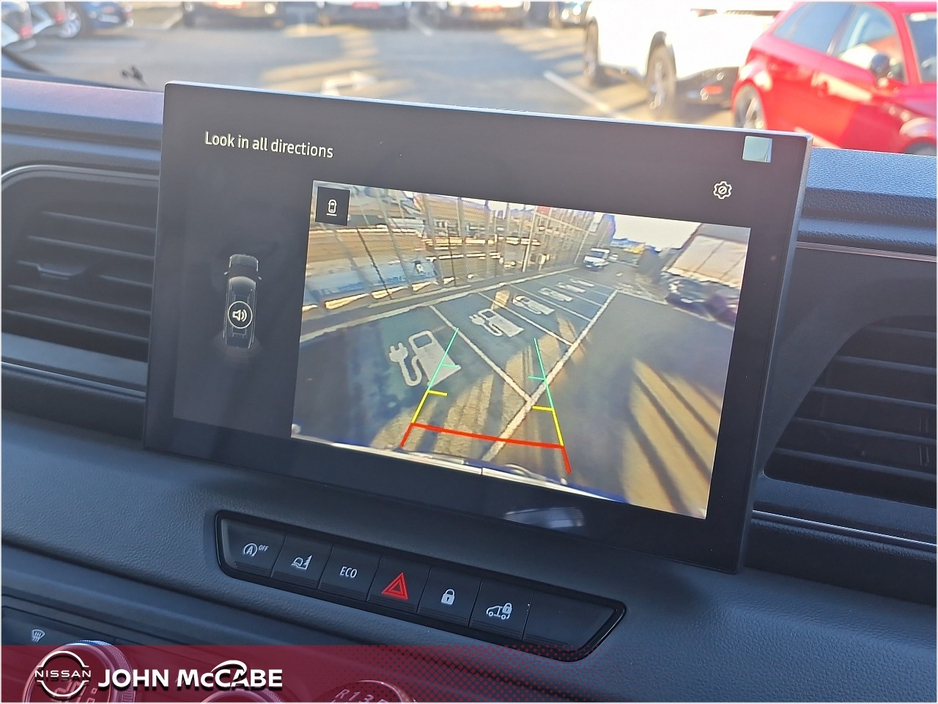 2026 Nissan Interstar - image 21