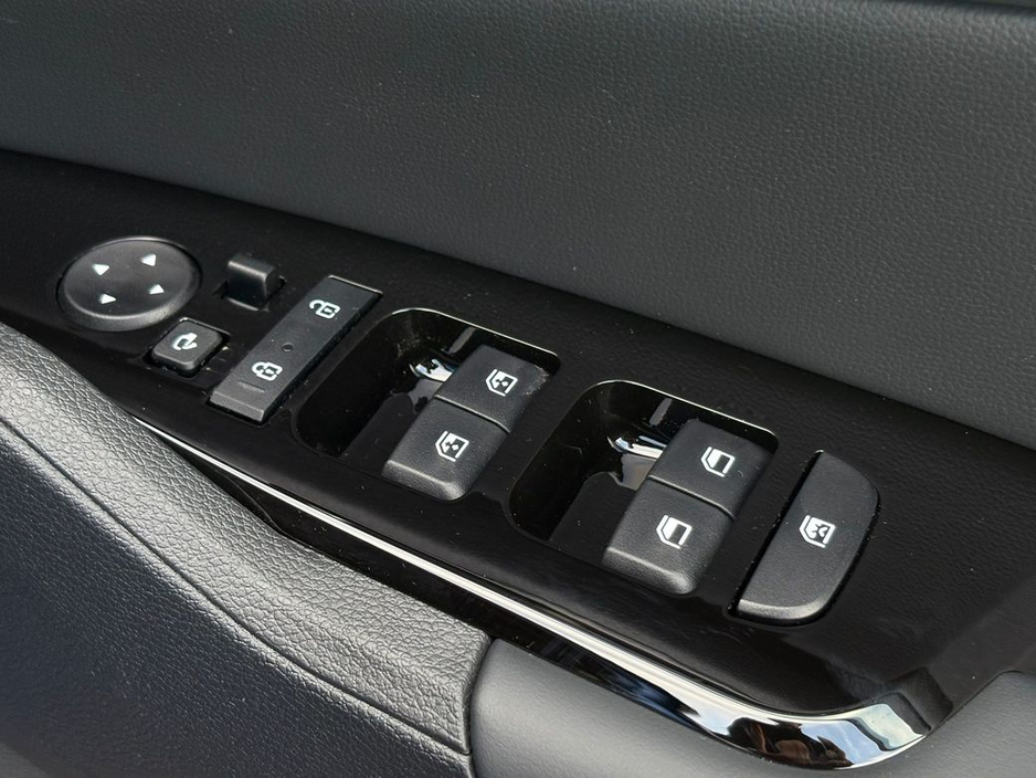 2026 Kia Sportage - image 21