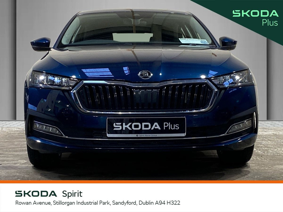 2023 Skoda Octavia - image 11