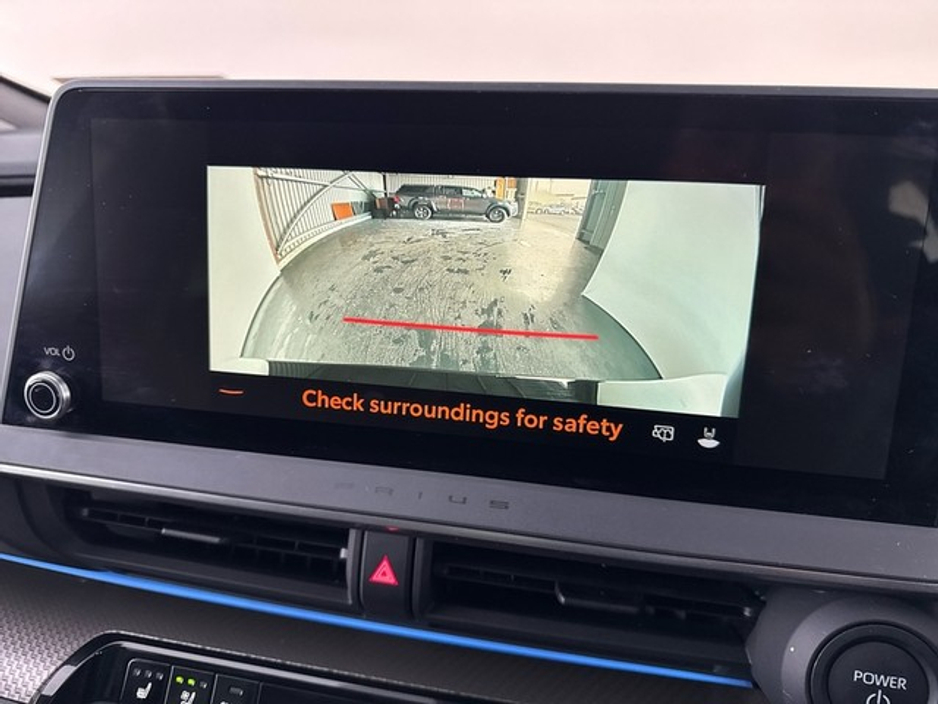 2025 Toyota Prius PLUG-IN HYBRID €37,950