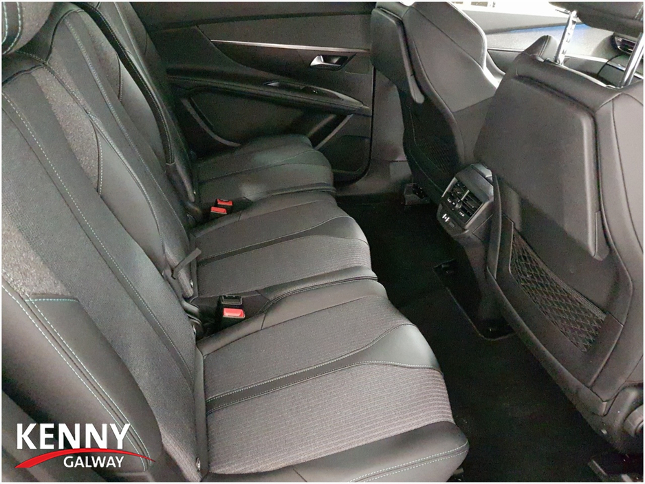 2024 Peugeot 5008 - image 38