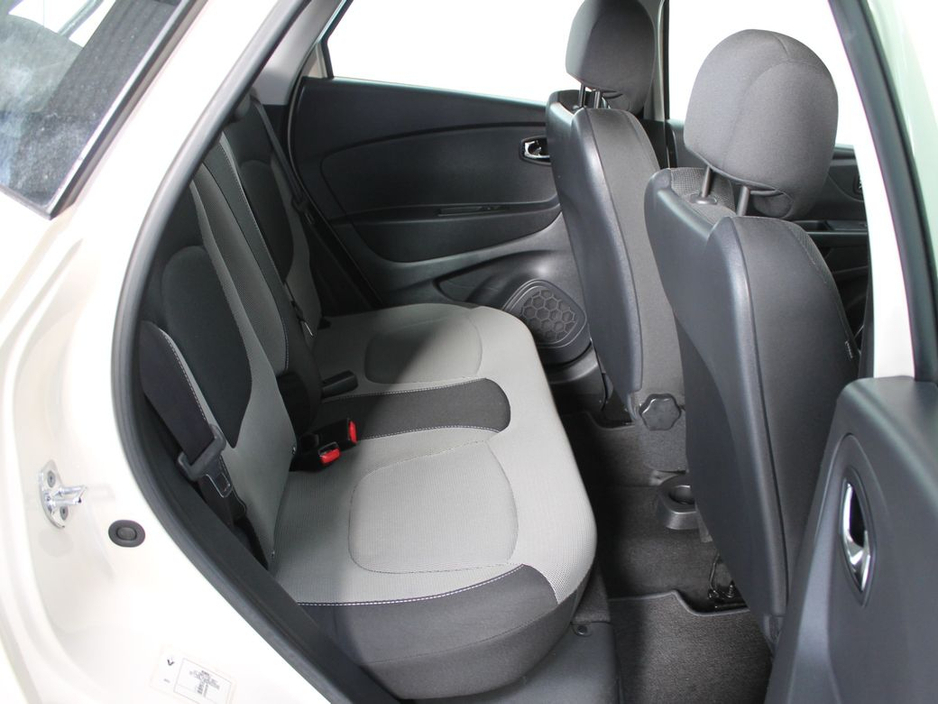 2016 Renault Captur - image 14