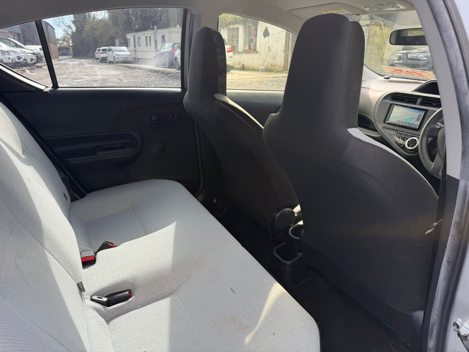 2019 Toyota Aqua - image 16