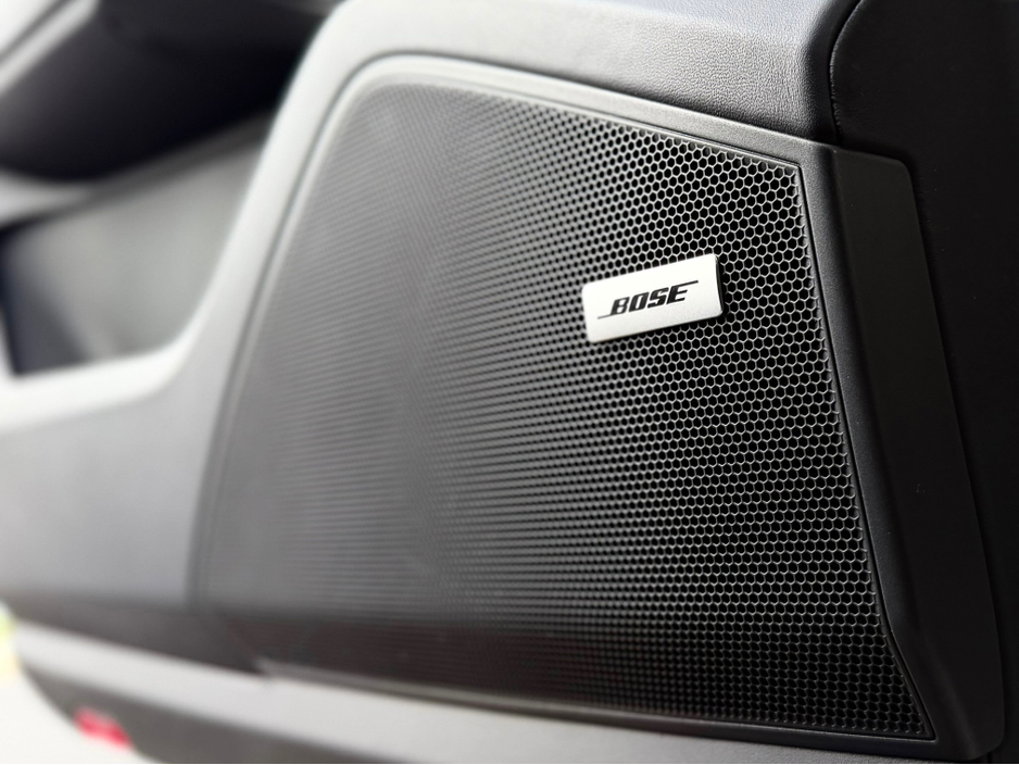 2024 Porsche Cayenne - image 16