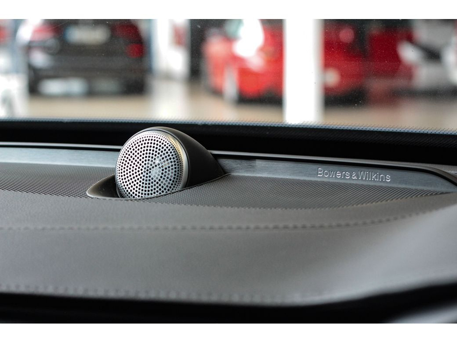 2022 Volvo XC90 RECHARGE T8 ULTIMATE DARK AWD €59,899