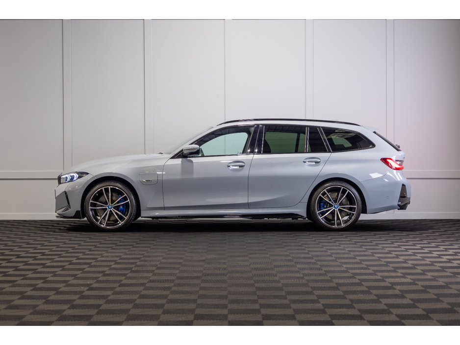 2023 BMW 3 Series 330e xDrive M Sport Auto €41,950