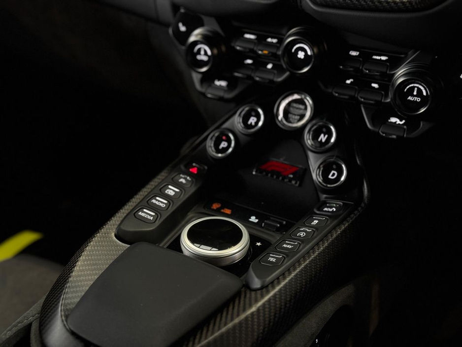 2024 Aston Martin Vantage F1 EDITION V8