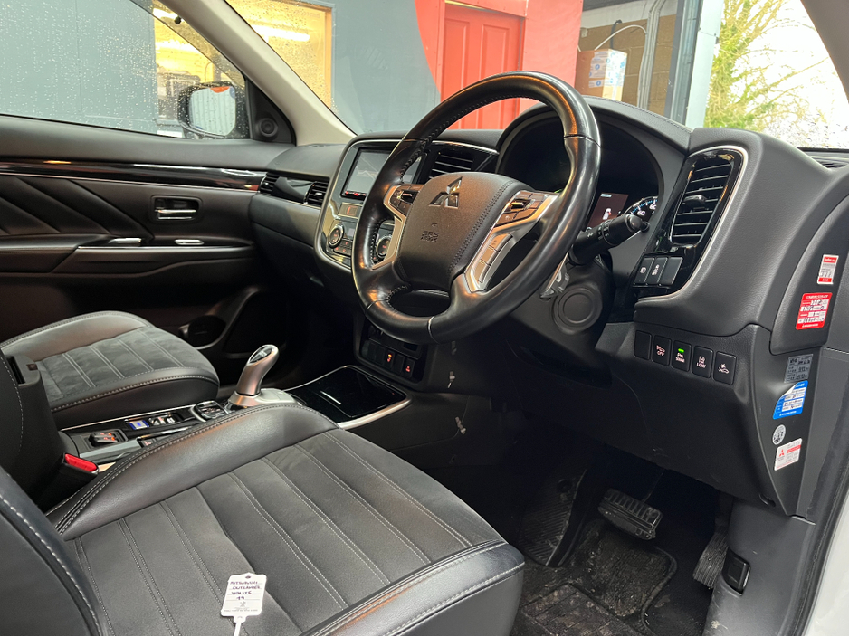 2019 Mitsubishi Outlander €22950! 2019 MITSUBISHI OUTLANDER PHEV LIMITED EDITION 4WD 2.4 AUTOMATIC / CRUISE CONTROL / REVERSE CAMERA / ELECTRIC HEATED SEATS / HEATED STEERING WHEEL €22,950