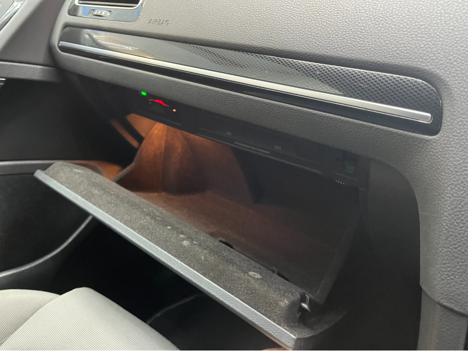 2015 Volkswagen Golf - image 14