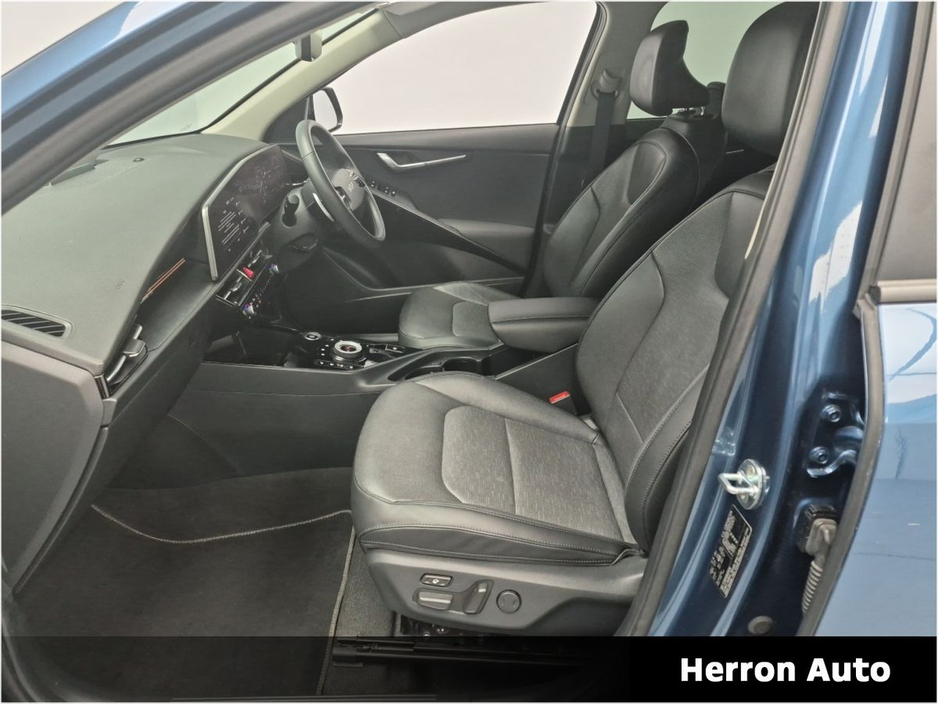 2022 Kia Niro 1.6 GDI PHEV K4 Black Cladding Auto €26,900