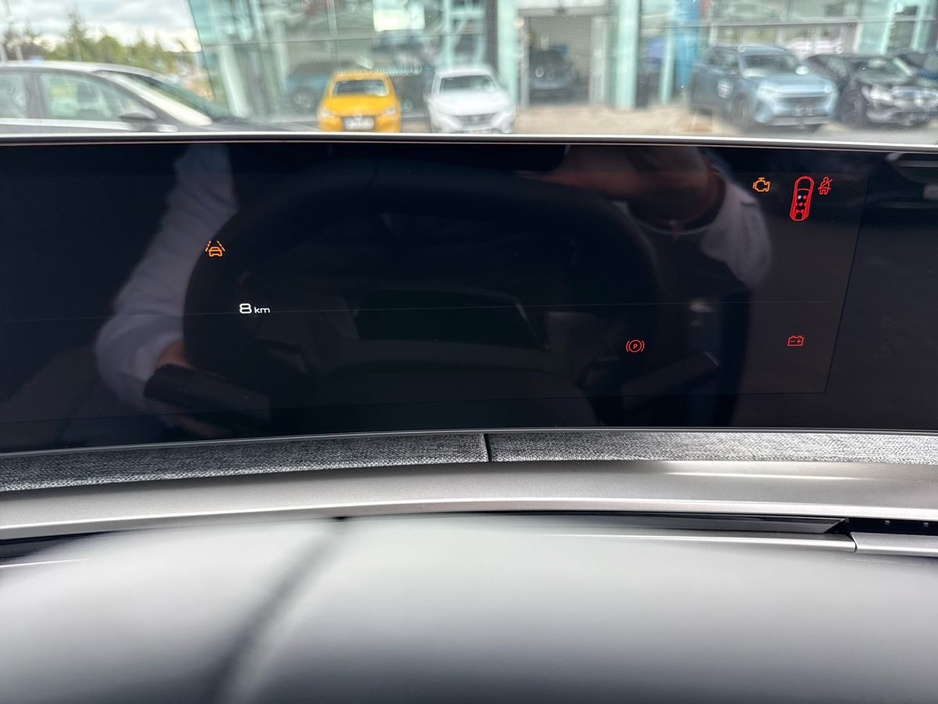 2026 Peugeot 5008 - image 13