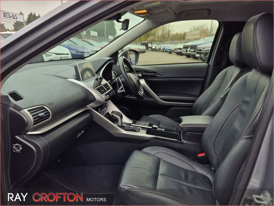 2018 Mitsubishi Eclipse Cross - image 6