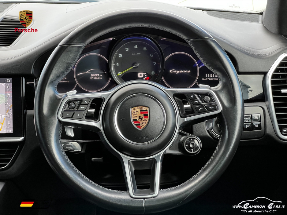 2020 Porsche Cayenne - image 13