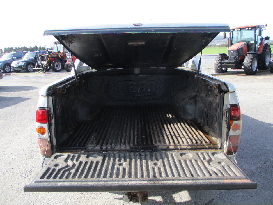 2009 Mazda BT-50 - image 9