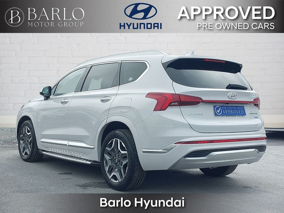 2022 Hyundai Santa Fe - image 6