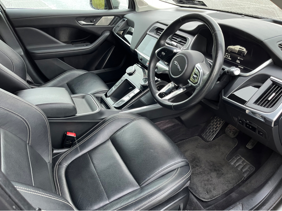 2020 Jaguar I-Pace - image 6