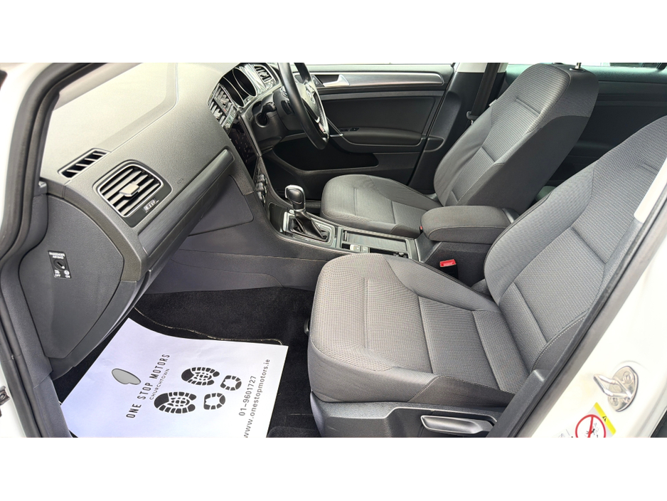 2017 Volkswagen Golf - image 17
