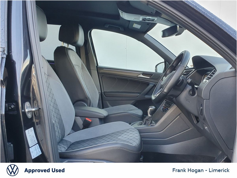 2022 Volkswagen Tiguan - image 8