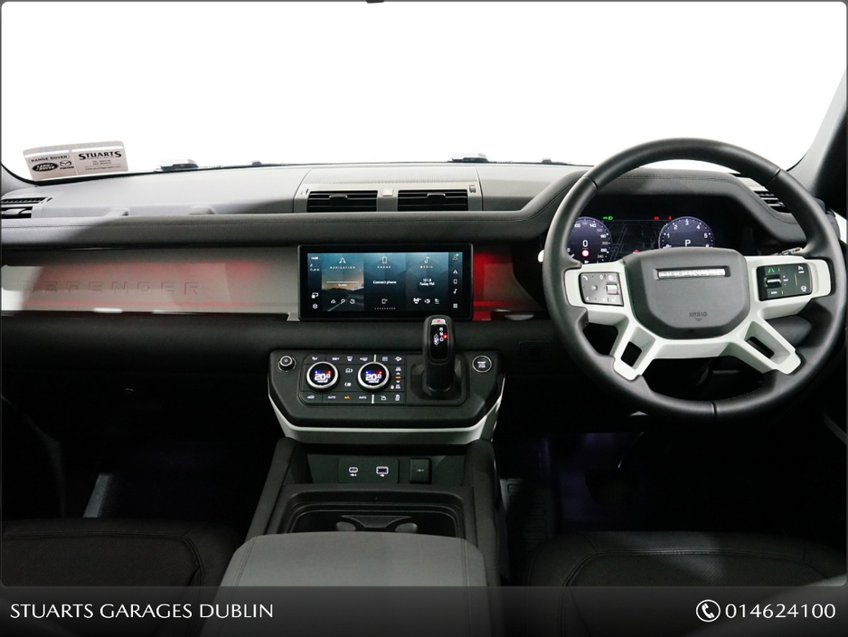 2023 Land Rover Defender - image 4