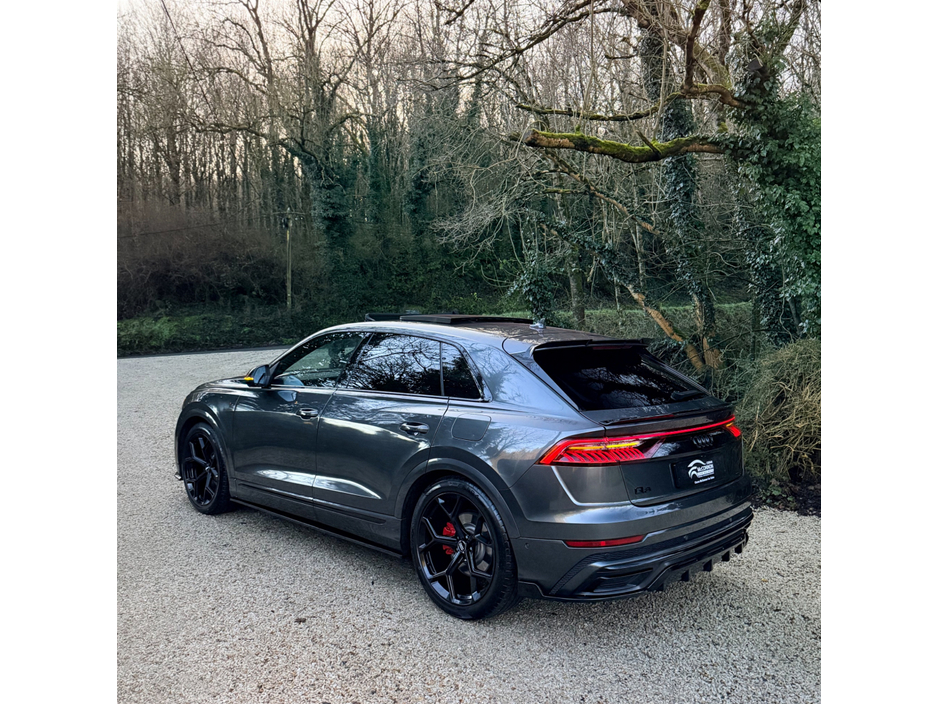 2021 Audi Q8 2021 (212) Audi Q8 55 TFSI e Black Edition Quattro €55,999
