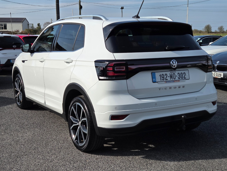 2019 Volkswagen T-Cross - image 5