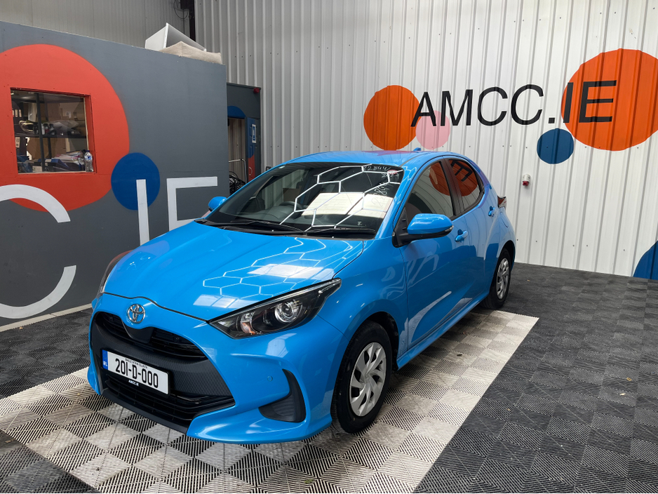 2020 Toyota Yaris - image 5