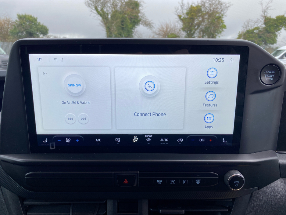 2025 Ford Transit Custom - image 12