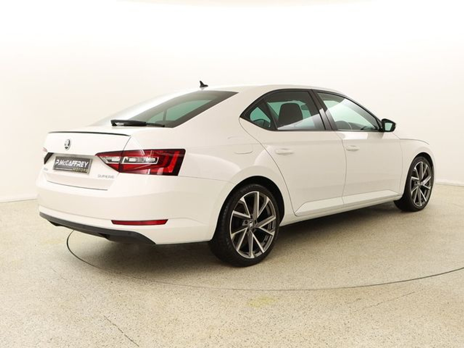 2019 Skoda Superb  €16,950