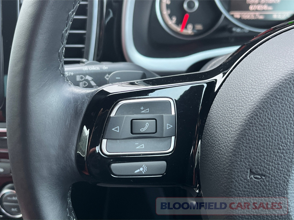 2019 Volkswagen Beetle - image 20