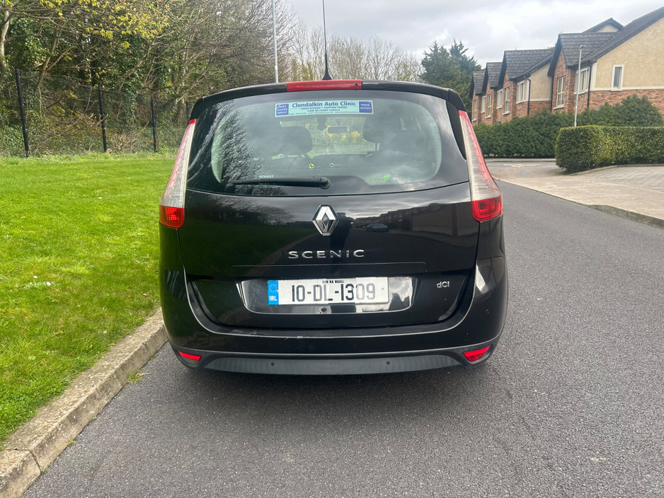 2010 Renault Grand Scenic - image 4