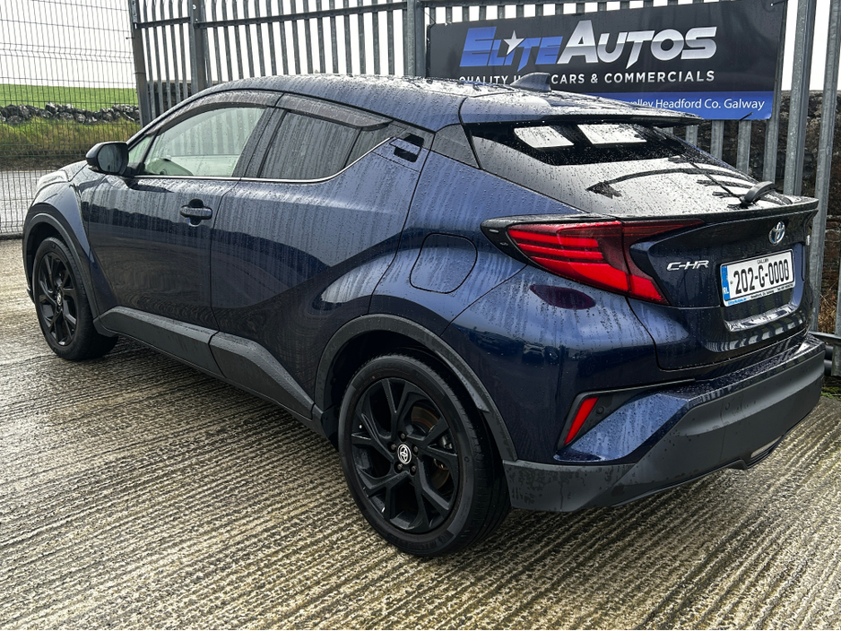 2020 Toyota C-HR Self Charging Hybrid 1.8 €24,995