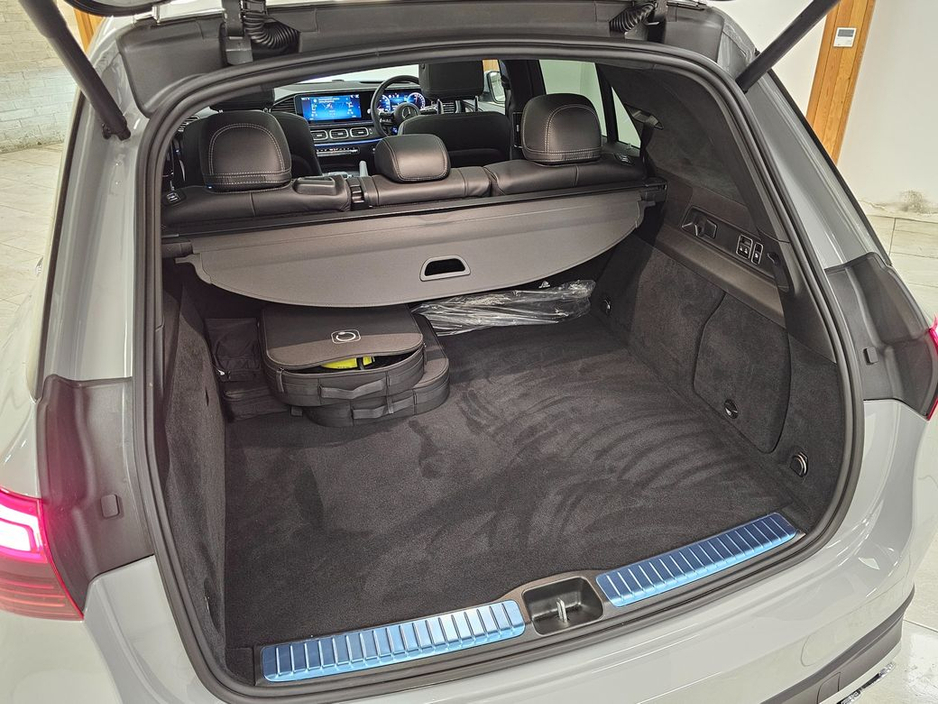 2025 Mercedes-Benz GLE Class - image 20