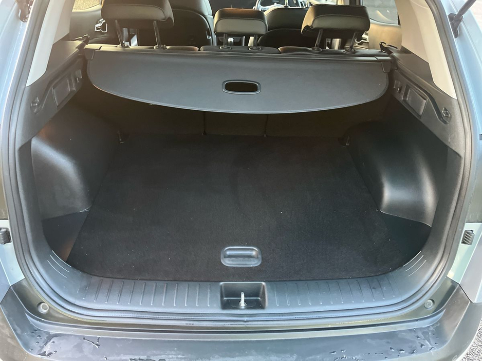 2022 Kia Sportage - image 9