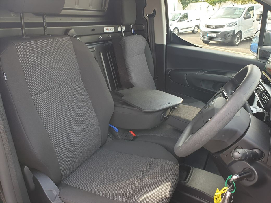 2026 Citroen Berlingo - image 20