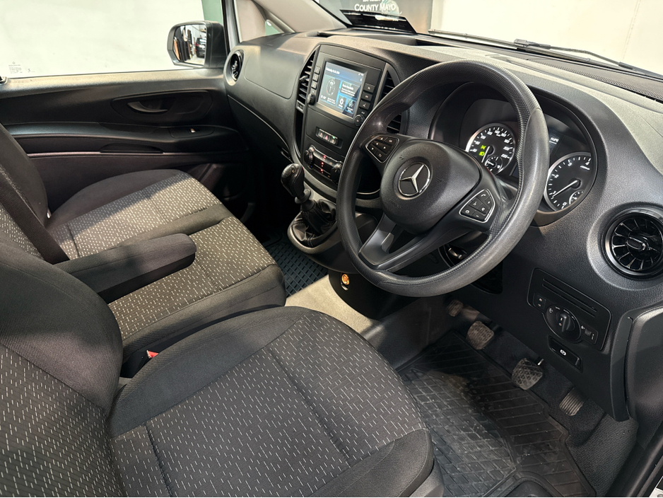 2023 Mercedes-Benz Vito - image 14