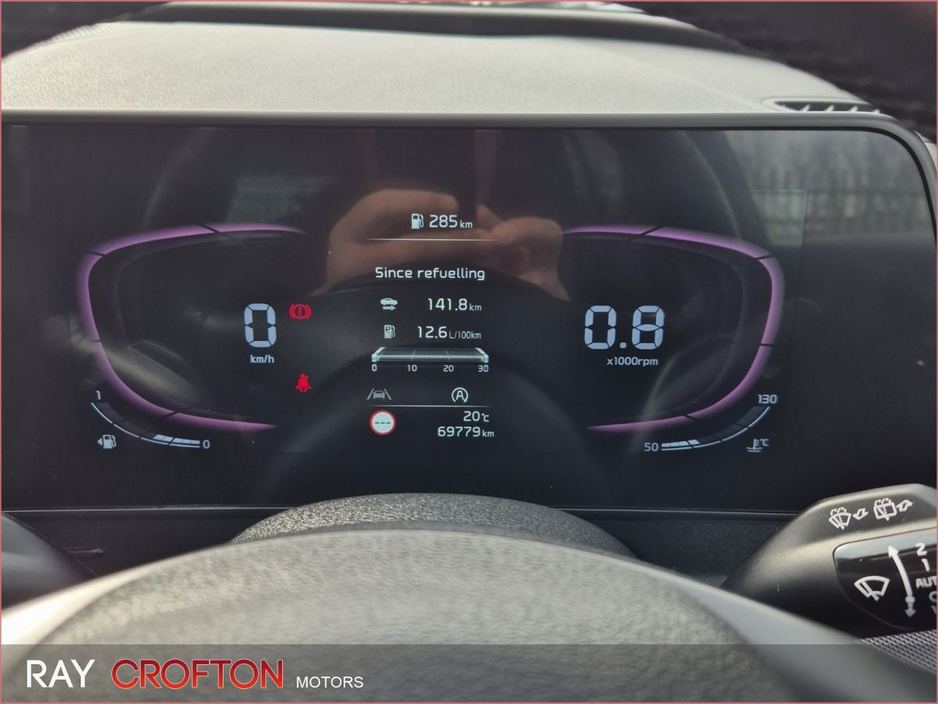 2022 Kia Sportage - image 11