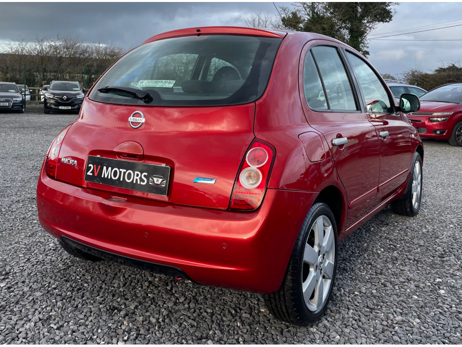 2011 Nissan Micra - image 6