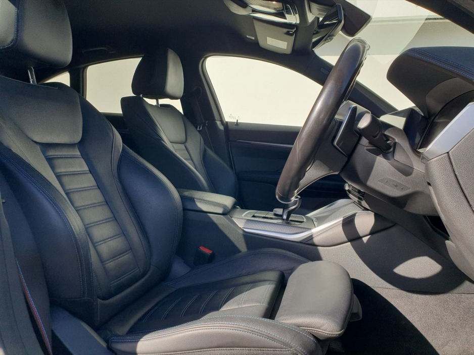 2022 BMW 4 Series - image 12