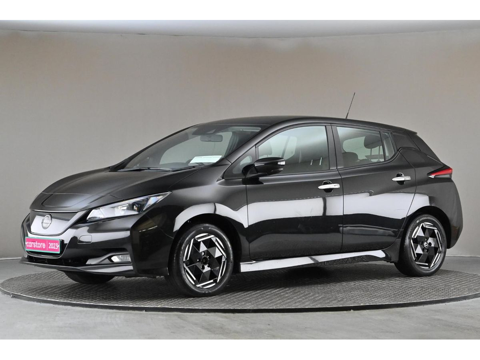 2023 Nissan Leaf - image 4