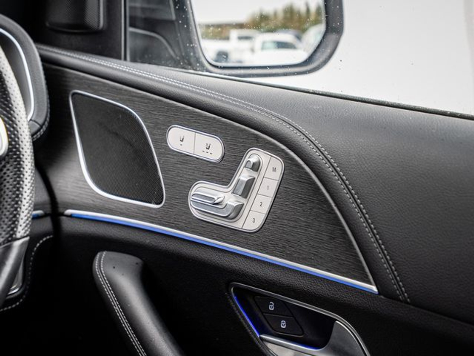 2022 Mercedes-Benz GLE Class - image 13