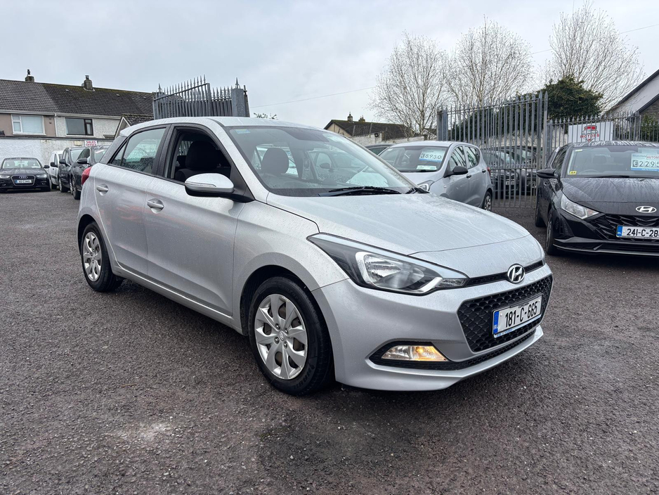 2018 Hyundai i20 - image 2