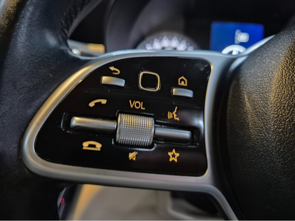 2021 Mercedes-Benz GLC Class - image 10