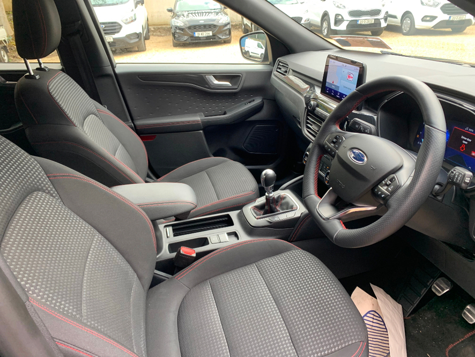 2021 Ford Kuga - image 16