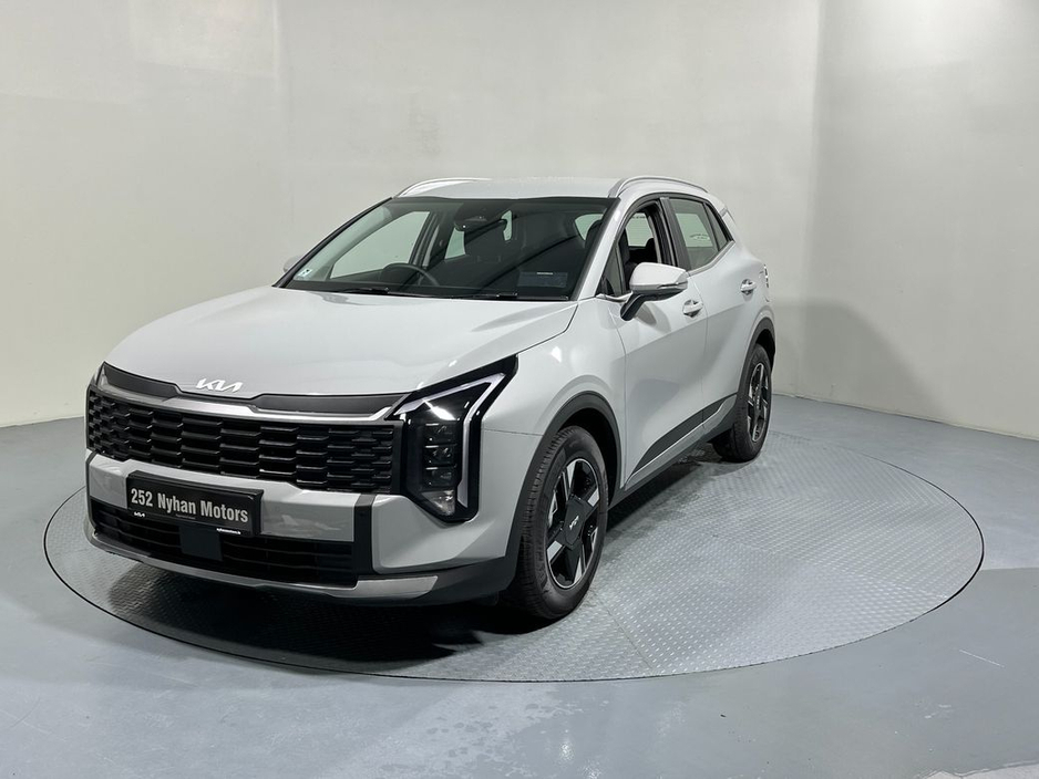 2026 Kia Sportage - image 3