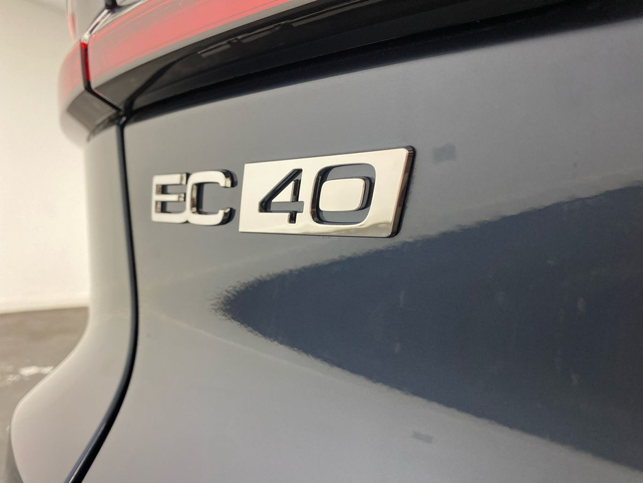 2026 Volvo EC40 - image 25